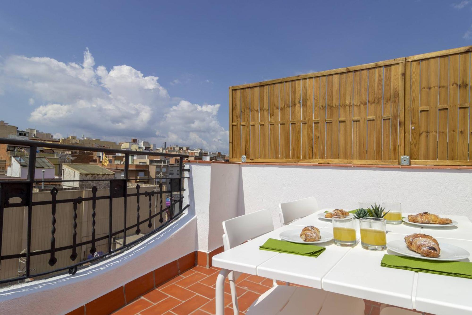 Ola Living Camp Nou Apartment L'Hospitalet de Llobregat Exterior photo